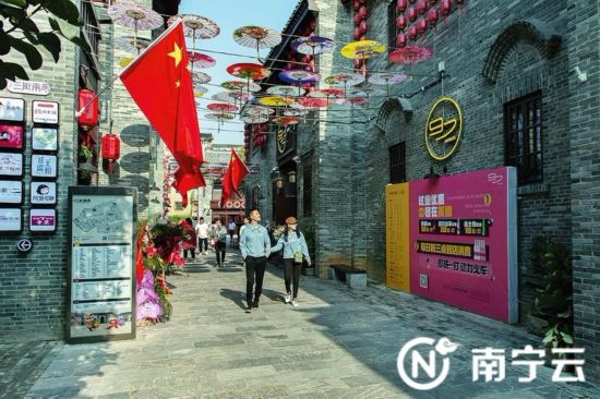 ������Ƭ���ڵ���ש������ˮǽ�������������к��ĵ�������ʷչ���������ο���ǰ����άҵ��